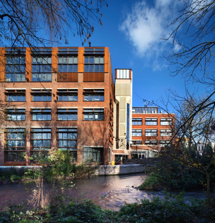 Kingston School of Art with Hogsmill River in foreground